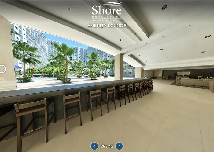 Modern Double-sized Bed With Netflix & Pool View * Manila